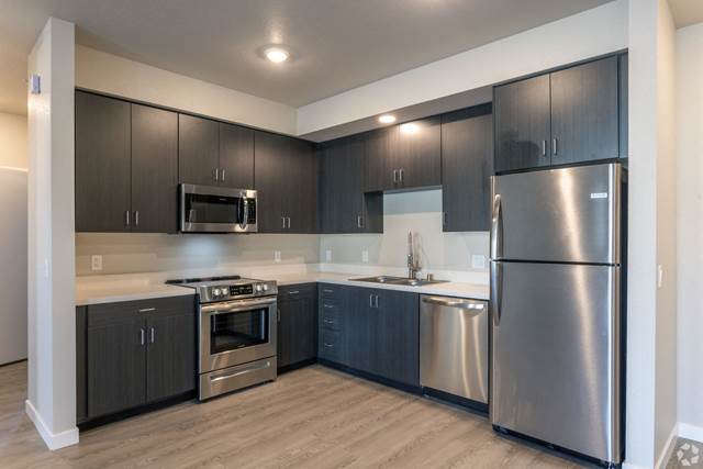 1-bedroom apartment at Berkshire Crossing Apartments in Hanford, CA
